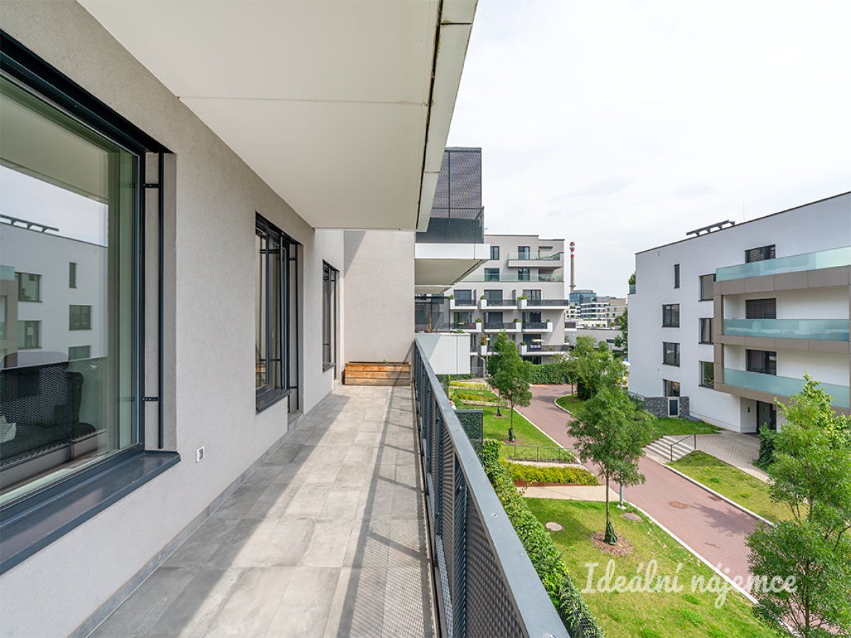 Pronájem bytu 3+kk 89 m² – fotografie 2