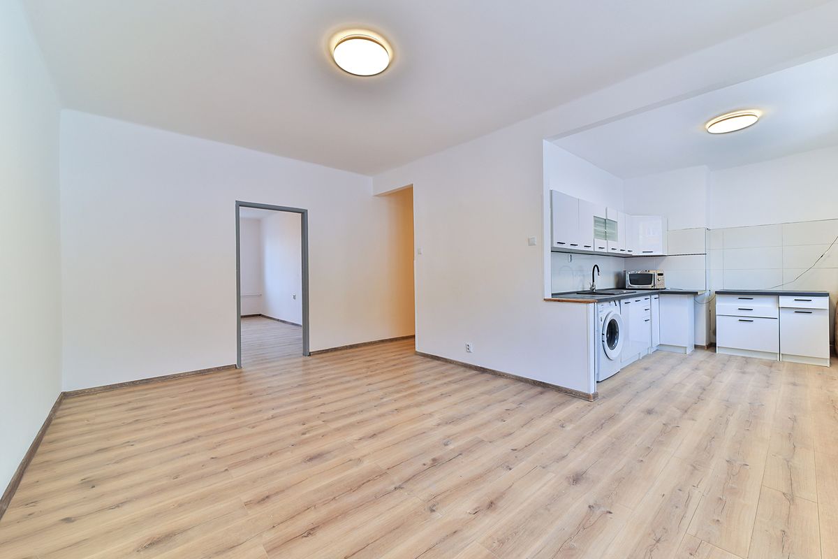 Pronájem bytu 2+1 56 m²