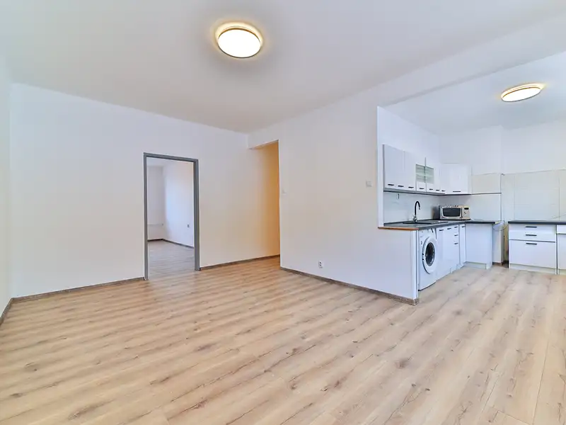 Pronájem bytu 2+1 56 m², Habartov – náhled fotky 1