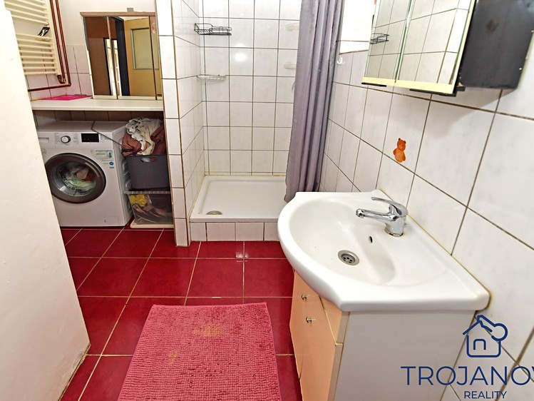 Prodej komerčního prostoru, 306 m² (20 z 26)