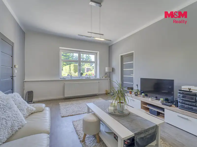 Prodej rodinného domu 160 m², pozemek 1340 m², Tuchořice – náhled fotky 3