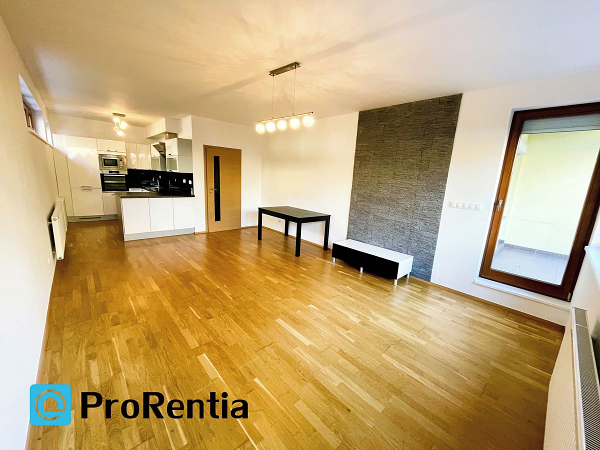 Pronájem bytu 2+kk 60 m² – fotografie 3