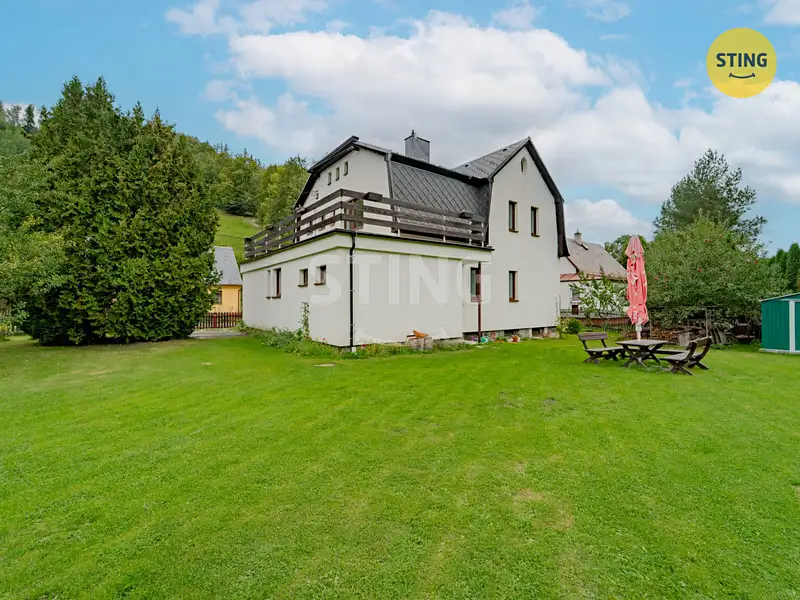Prodej rodinného domu 249 m², pozemek 1245 m², Holčovice – náhled fotky 2
