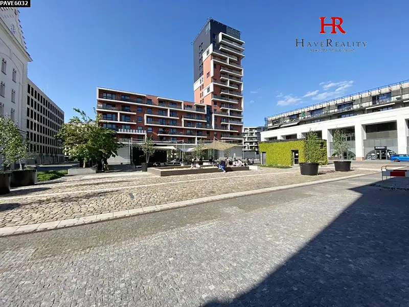Pronájem bytu 2+kk 65 m², Praha – náhled fotky 1
