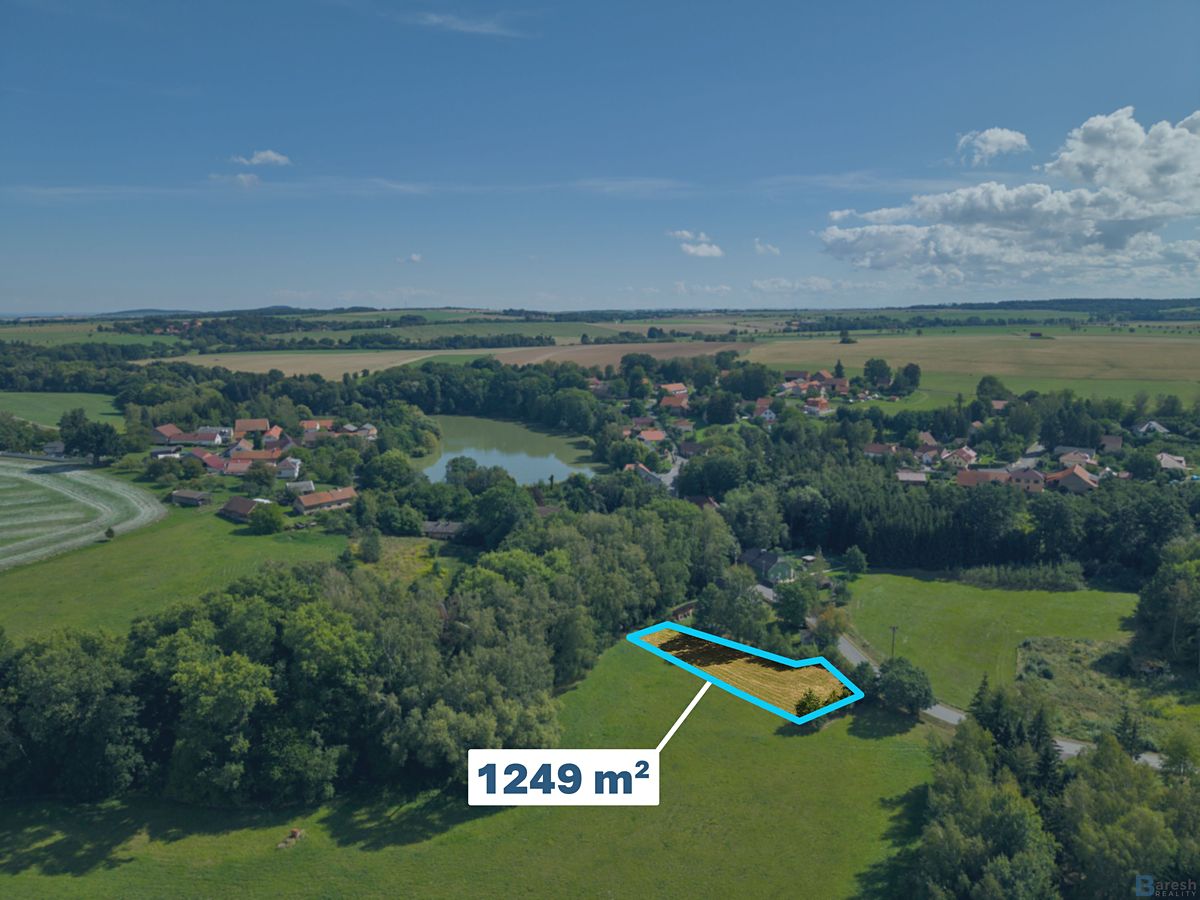 Prodej stavebního pozemku 1249 m² – fotografie 2