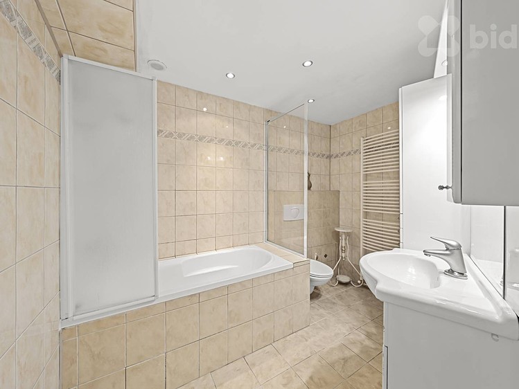 Prodej komerčního prostoru, 1 015 m² (18 z 33)