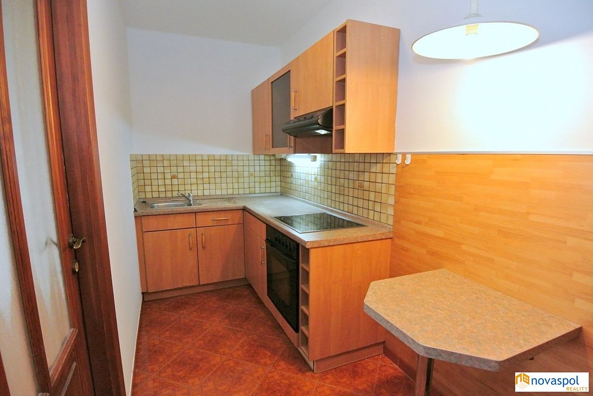 Pronájem bytu 2+1 40 m² – fotografie 5