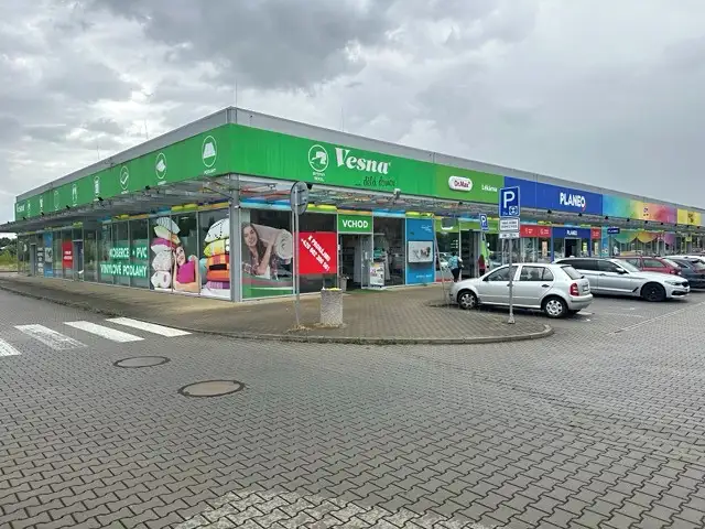 Pronájem obchodního prostoru 222 m², Pardubice – náhled fotky 3