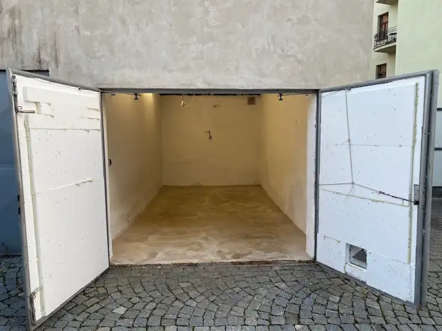Pronájem garáže 16 m², Mladá Boleslav – náhled fotky 1
