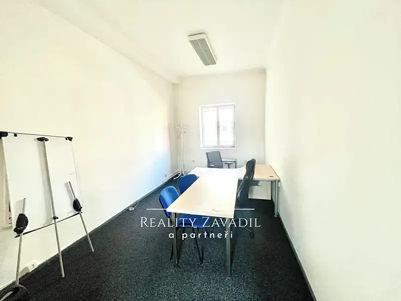 Pronájem kanceláře 17 m², Benešov – náhled fotky 2
