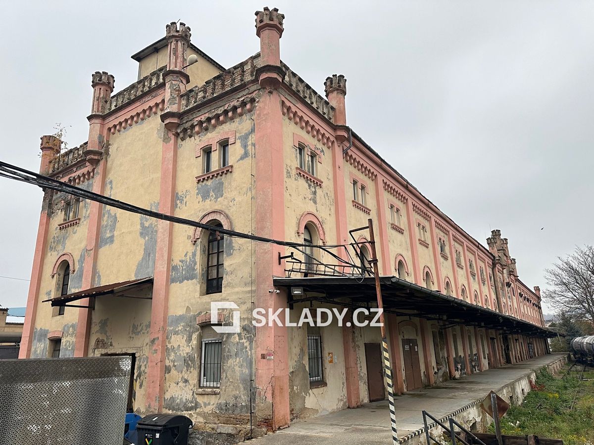 Pronájem skladového prostoru 300 m²