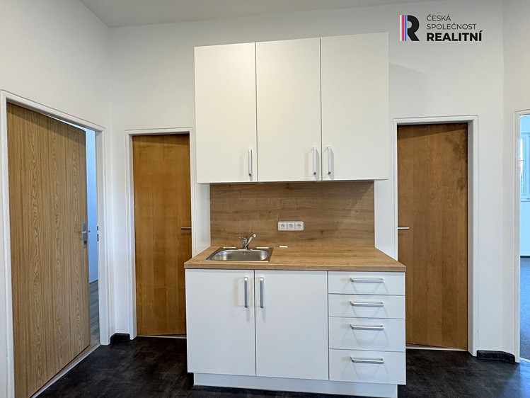 Комерційне приміщення в оренду, 35 м² (4 з 9)