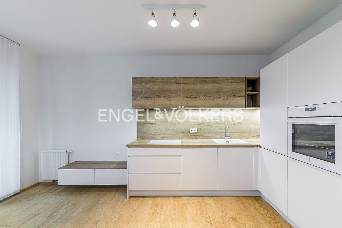 Pronájem bytu 2+kk 63 m² – fotografie 5