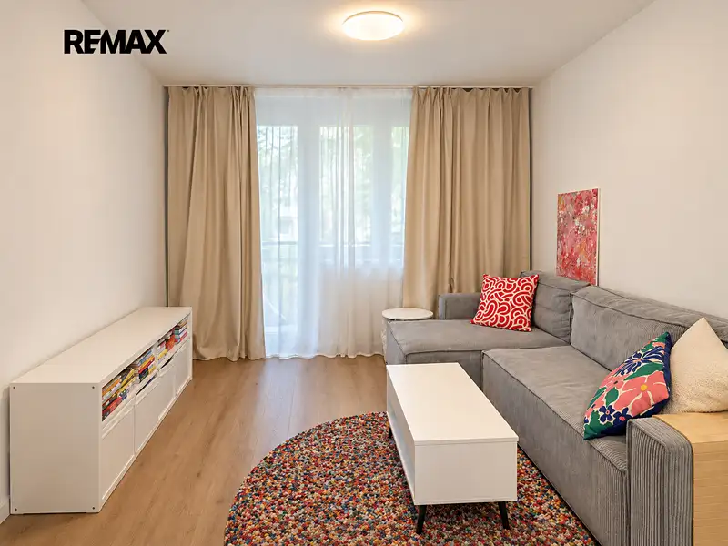 Pronájem bytu 2+1 51 m², Chomutov – náhled fotky 1
