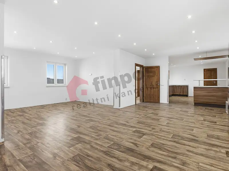 Prodej rodinného domu 282 m², pozemek 409 m², Velemín – náhled fotky 3