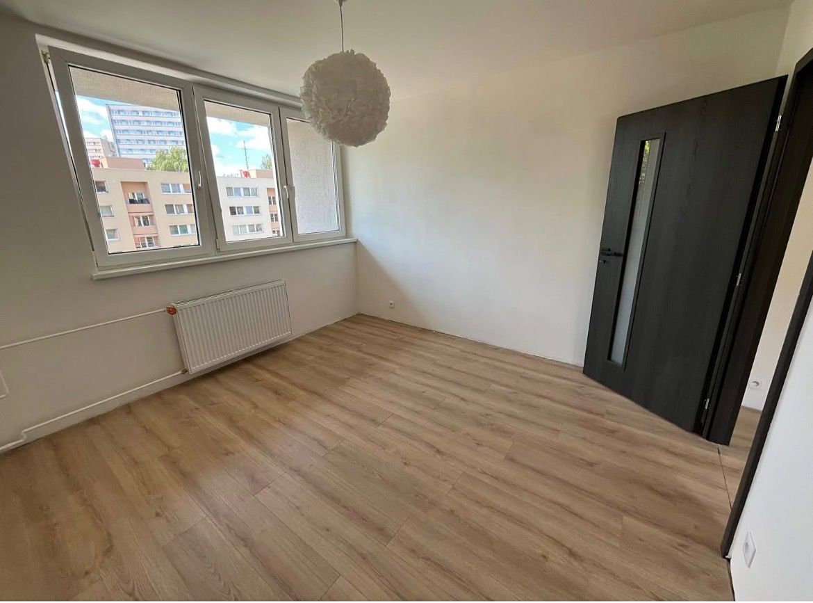 Pronájem bytu 3+1 60 m² – fotografie 3