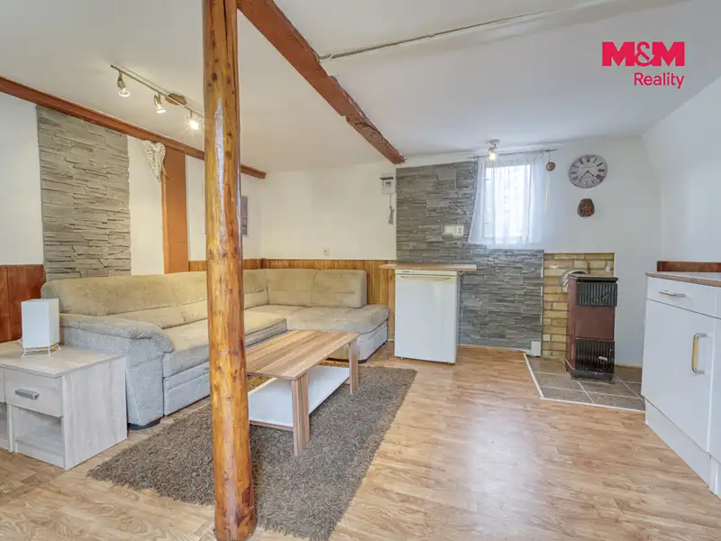 Prodej chaty 23 m², pozemek 345 m², Erpužice – náhled fotky 2