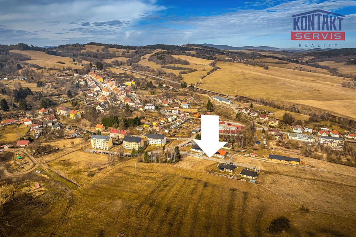 Prodej stavebního pozemku 1016 m² – fotografie 2