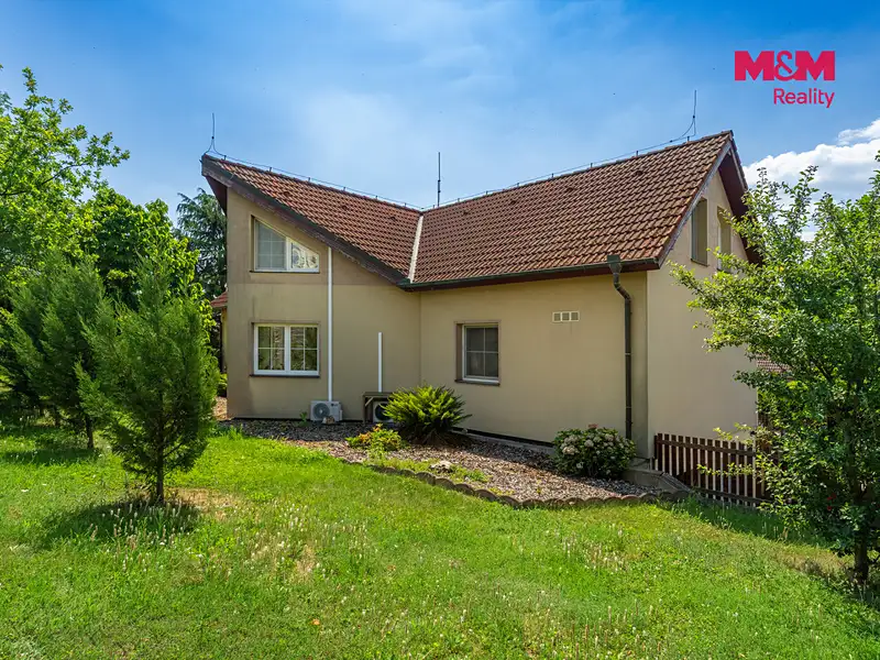 Prodej rodinného domu 281 m², pozemek 1613 m², Vinařice – náhled fotky 3