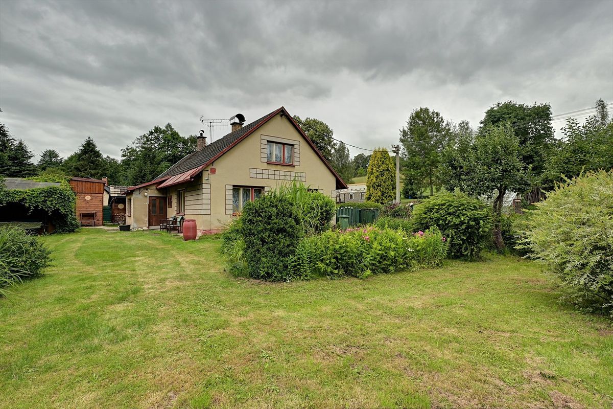 Prodej rodinného domu 138 m², pozemek 689 m²