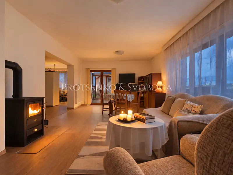 Prodej rodinného domu 252 m², pozemek 845 m², Záhoří – náhled fotky 3