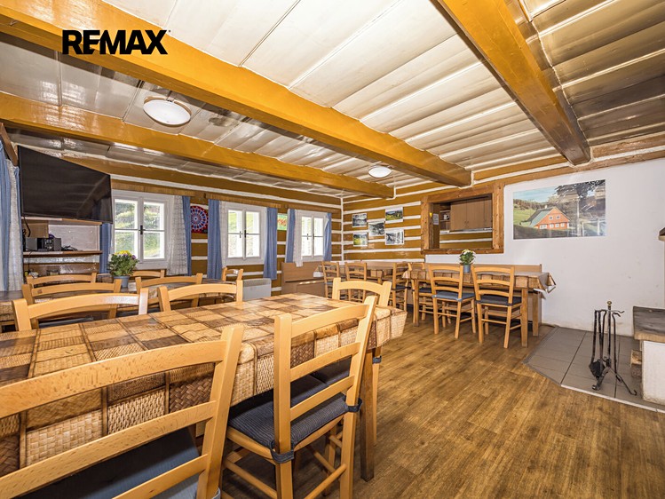 Будинок на продаж, 281 м² (6 з 37)