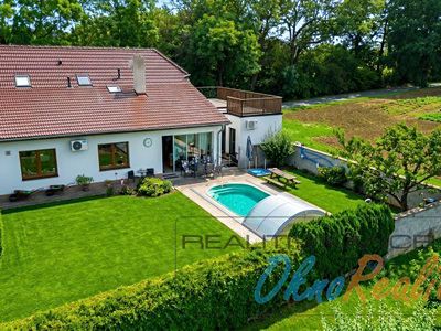 Prodej rodinného domu 258 m², pozemek 650 m²