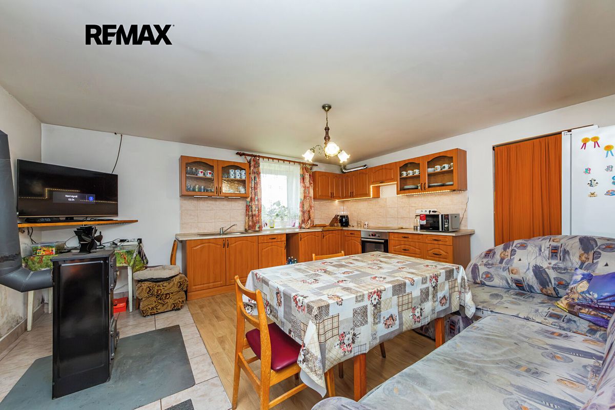 Prodej rodinného domu 55 m², pozemek 608 m² – fotografie 2