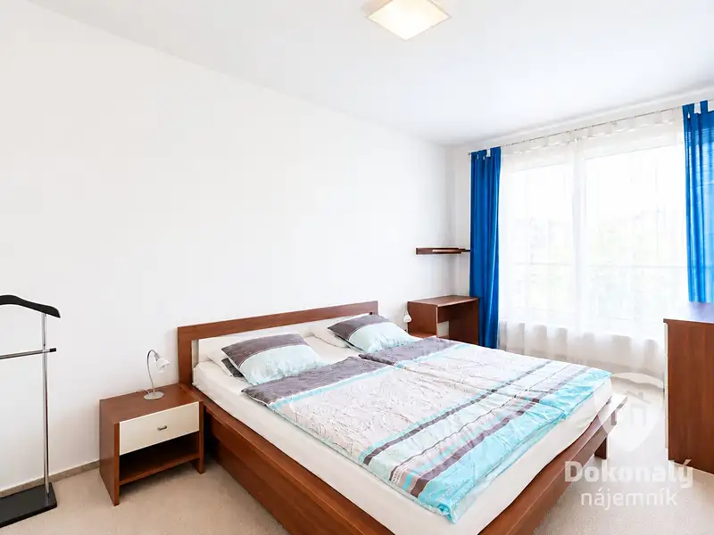 Pronájem bytu 2+kk 52 m², Praha – náhled fotky 3
