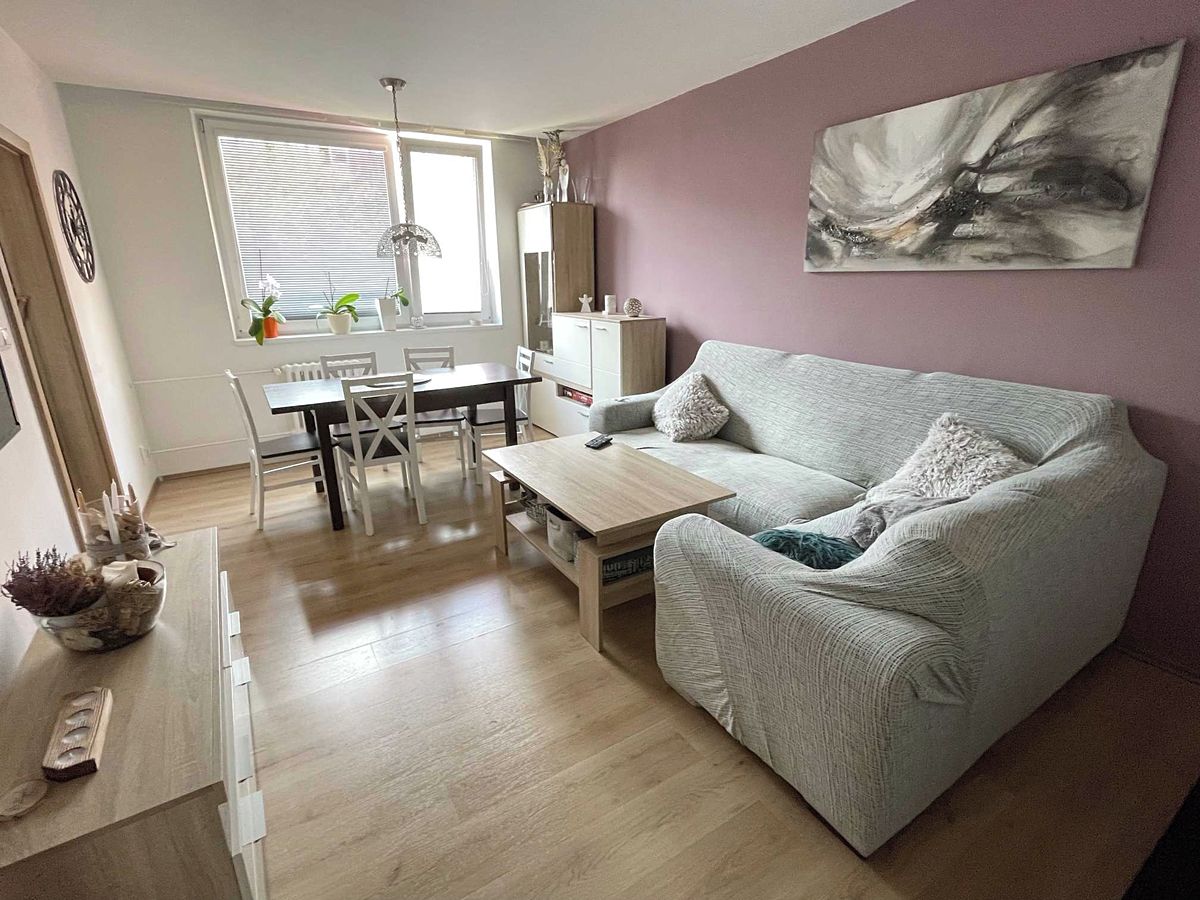 Pronájem bytu 4+1 93 m² – fotografie 3