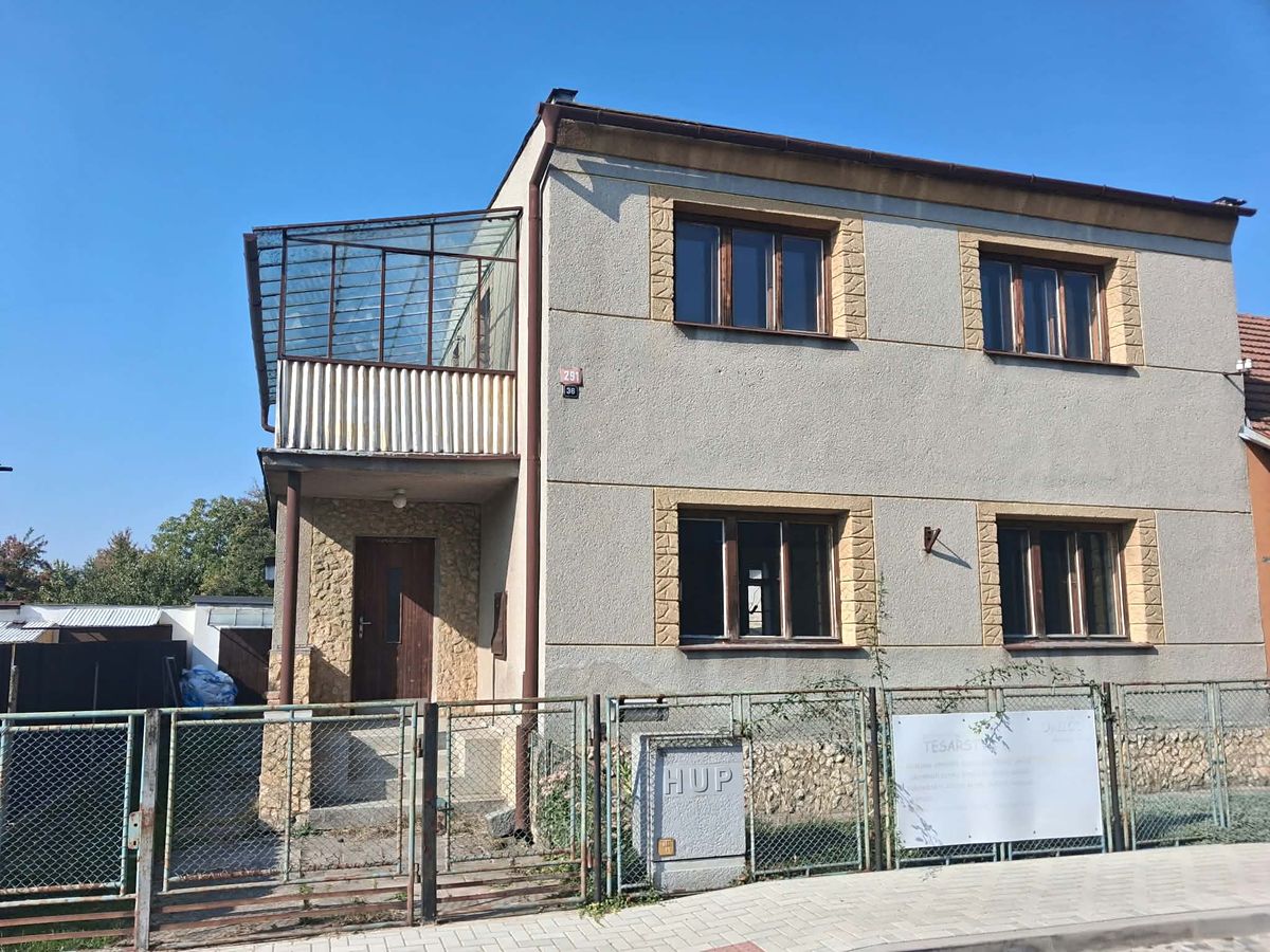 Prodej rodinného domu 120 m², pozemek 1000 m²