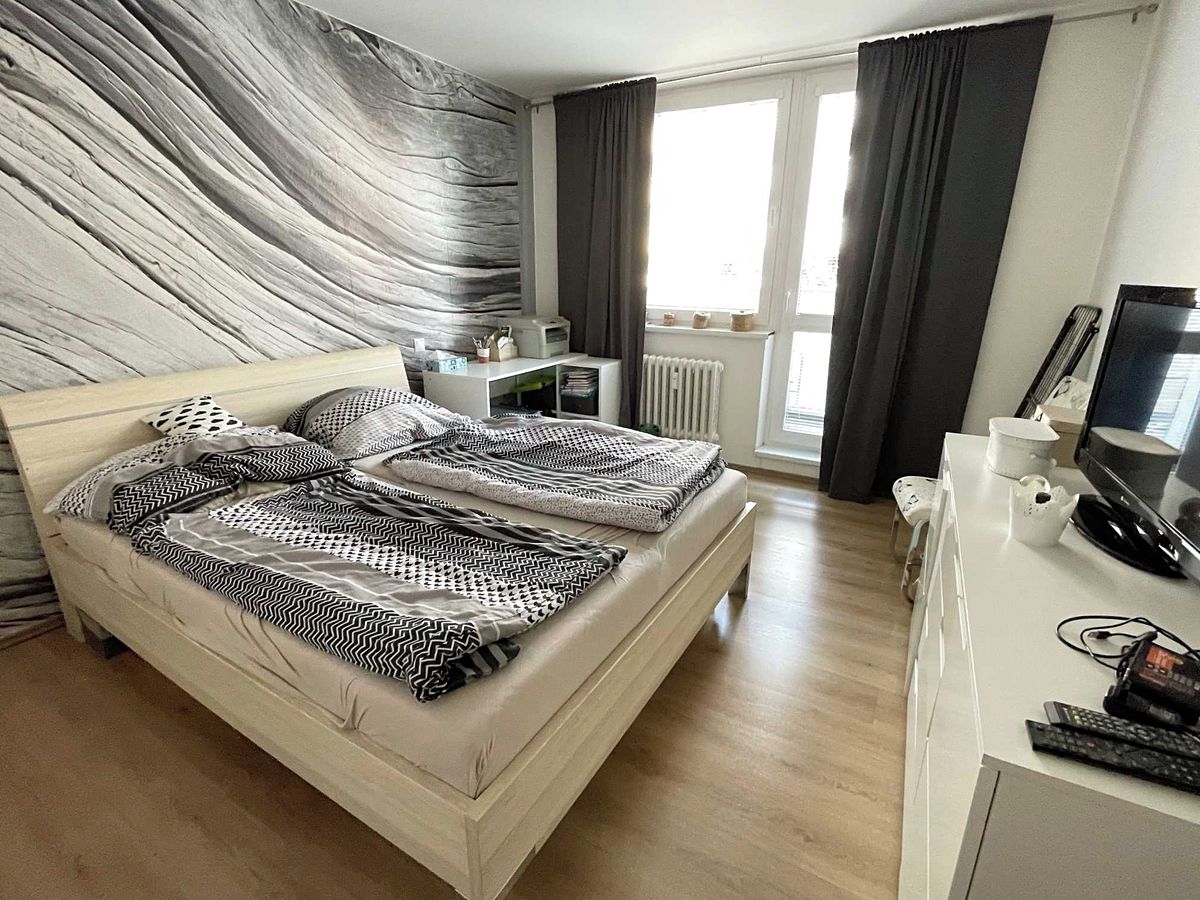 Pronájem bytu 4+1 93 m² – fotografie 4