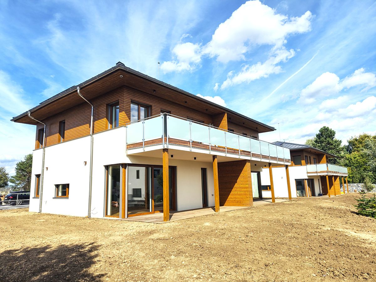 Pronájem rodinného domu 186 m², pozemek 402 m², Přezletice – fotka 1 z 3