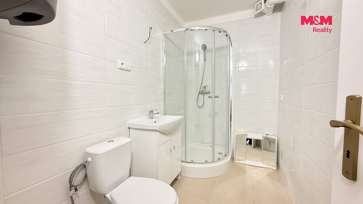 Pronájem bytu 3+kk 85 m² – fotografie 4