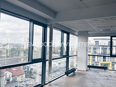 Pronájem kanceláře 1124 m²