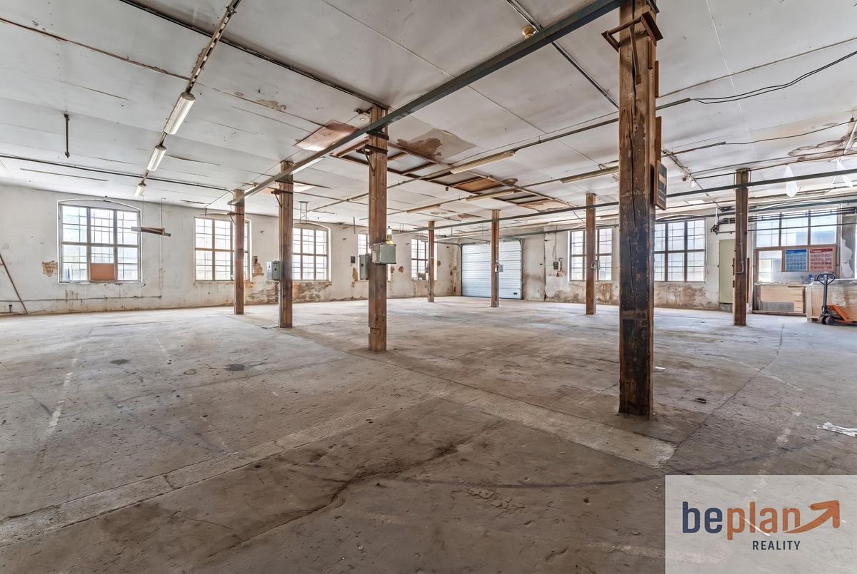 Prodej obchodního prostoru 7660 m² – fotografie 4