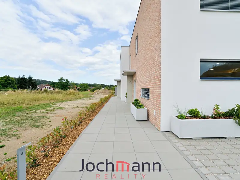 Pronájem rodinného domu 120 m², pozemek 300 m², Hluboká nad Vltavou – náhled fotky 2