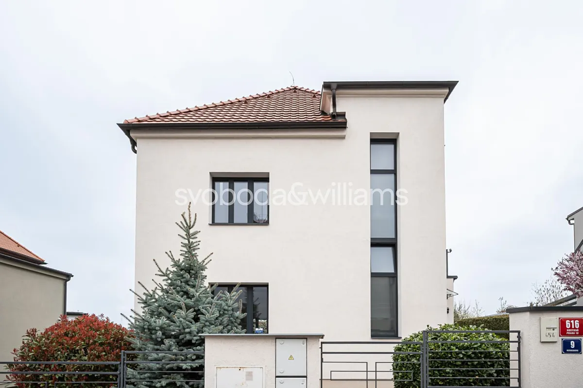 Prodej rodinného domu 223 m², pozemek 499 m²