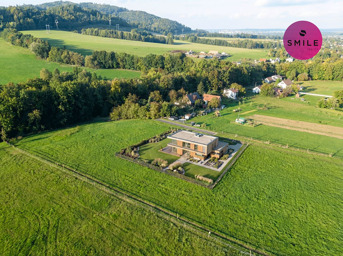 Prodej stavebního pozemku 2152 m² – fotografie 2