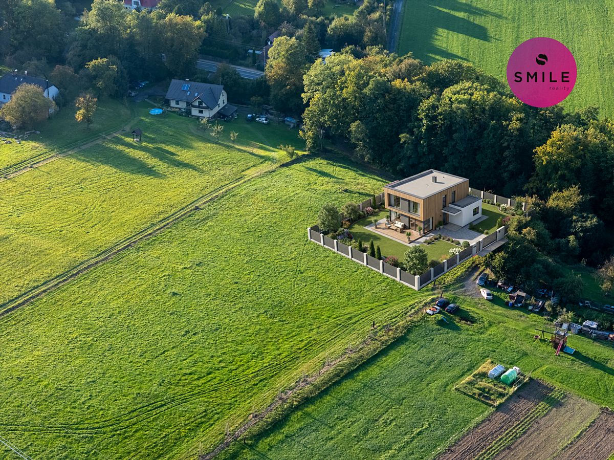 Prodej stavebního pozemku 2067 m² – fotografie 2