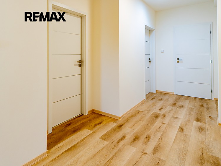 Prodej bytu 2+kk, 63 m² (30 z 55)