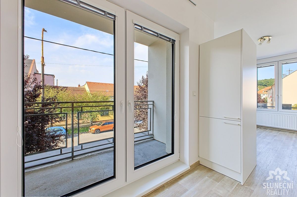 Pronájem bytu 2+kk 53 m² – fotografie 4