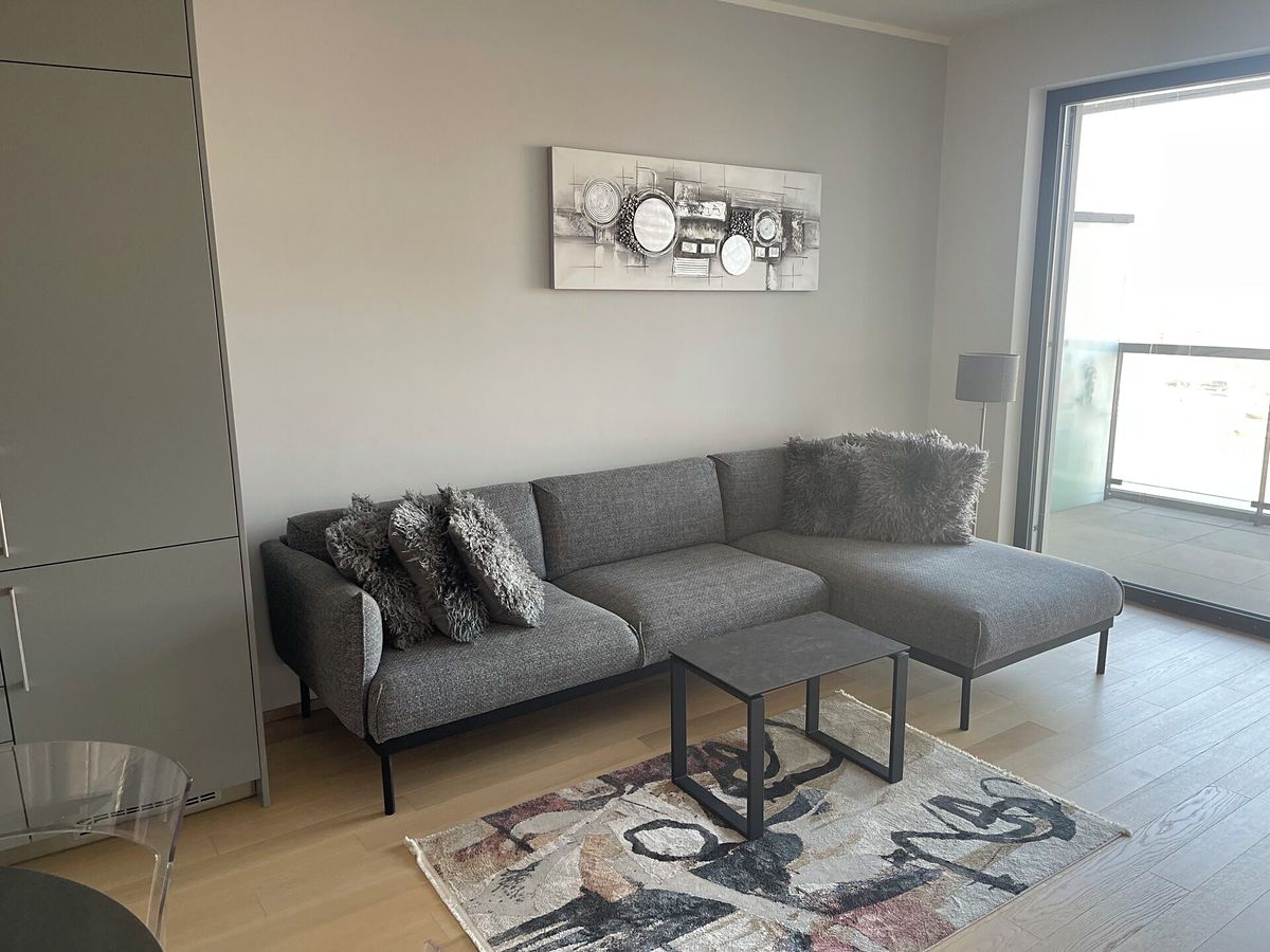 Pronájem bytu 2+kk 62 m² – fotografie 3