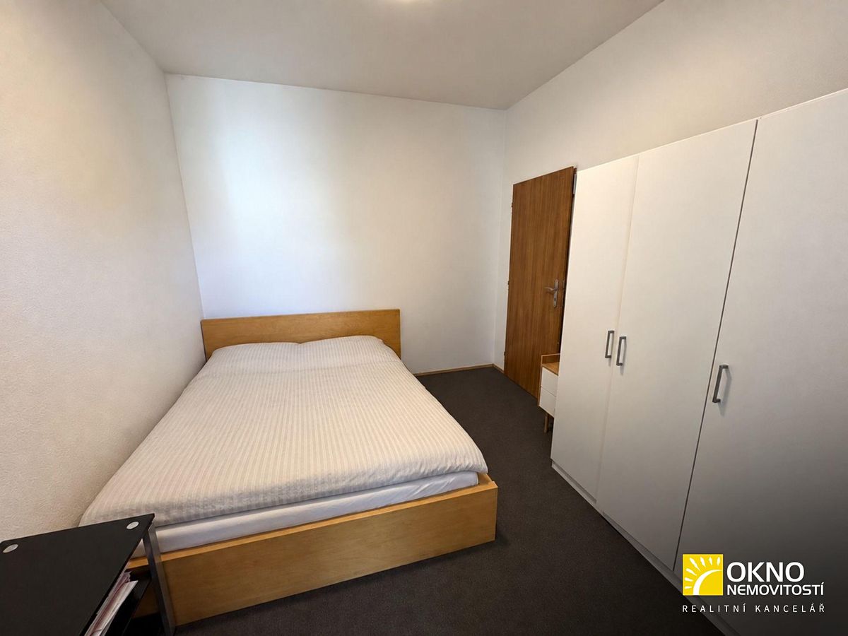 Pronájem bytu 2+kk 40 m² – fotografie 2