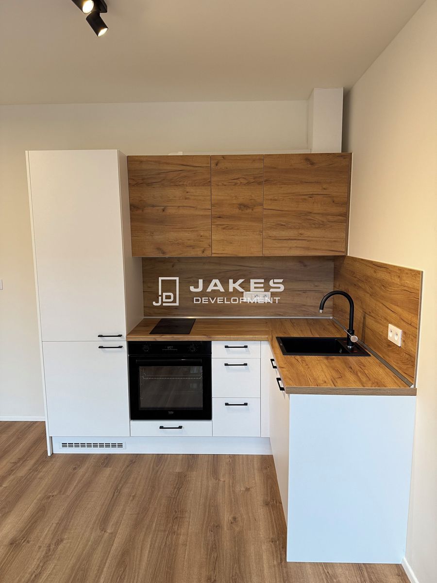 Pronájem bytu 1+kk 26 m² – fotografie 4