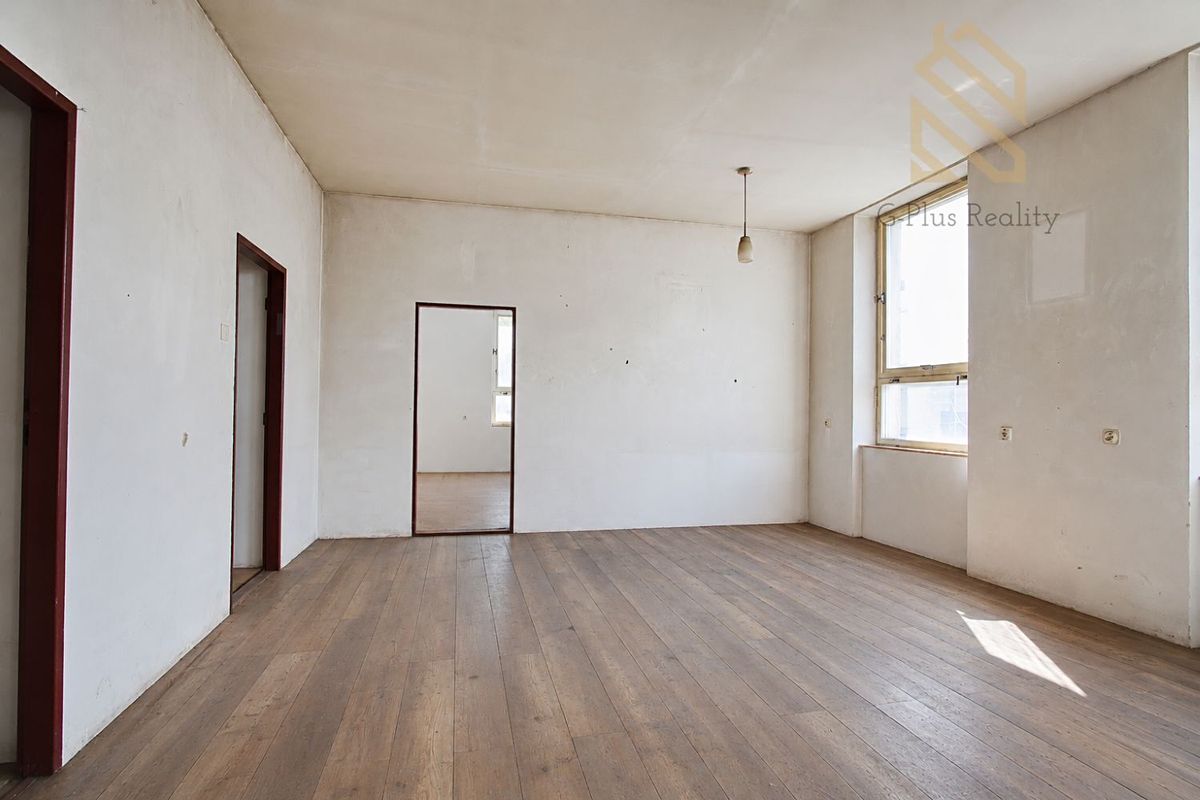 Prodej obchodního prostoru 203 m² – fotografie 3