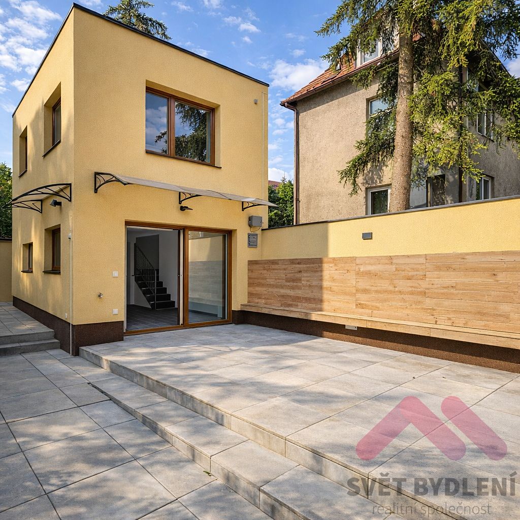 Pronájem rodinného domu 47 m², pozemek 15 m²