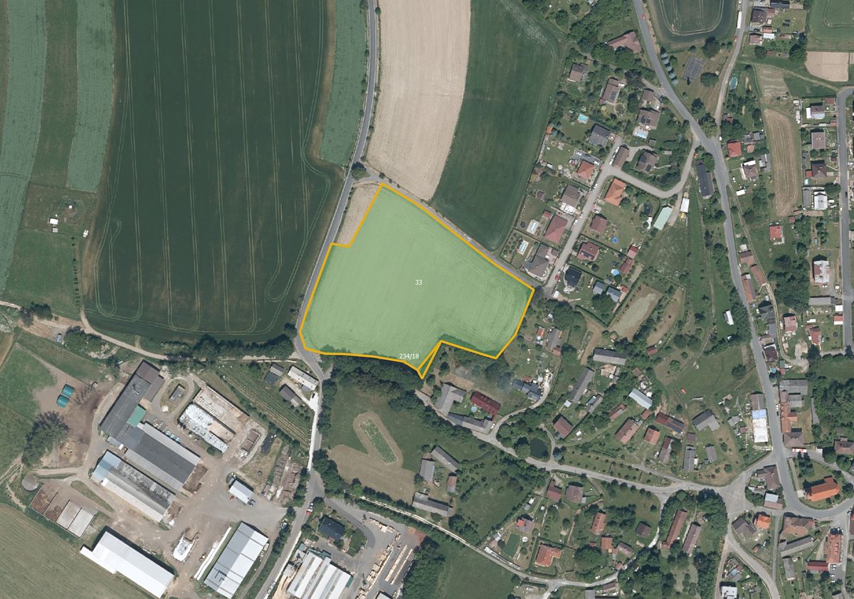 Prodej pole 20128 m²