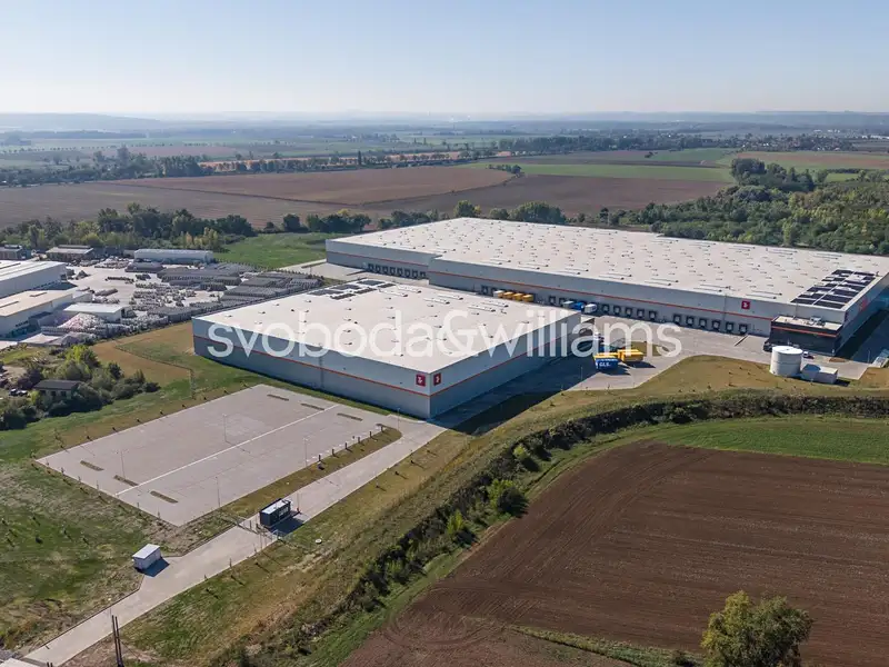 Pronájem výrobní haly, prostoru 11600 m², Lužec nad Vltavou – náhled fotky 2