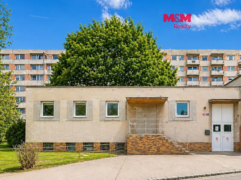 Prodej obchodního prostoru 195 m², Hradec Králové – náhled fotky 1